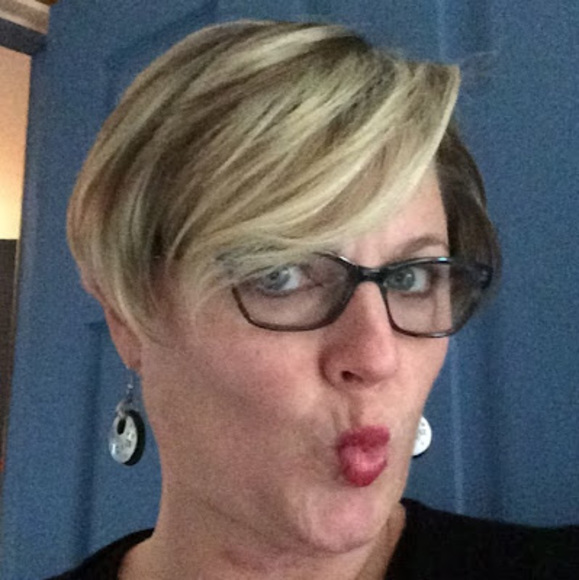 Meet your Posher, Martha - Picture 1 of 1